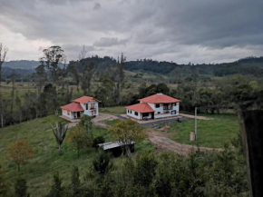Casa de campo el roblegal